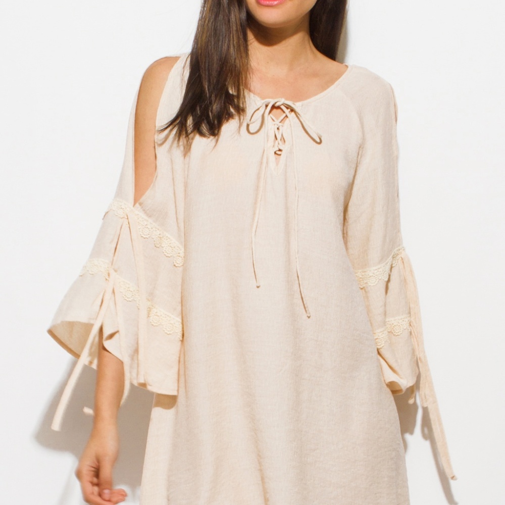 BOHO CUT OUT BELL SLEEVE MINI DRESS